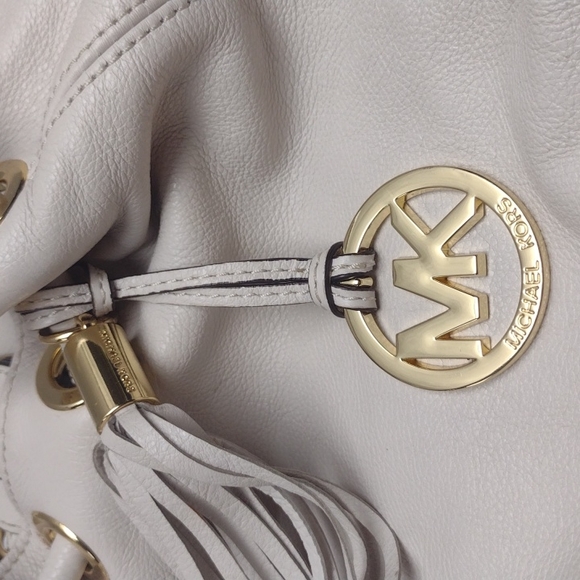 Michael Kors purse - Picture 4 of 8